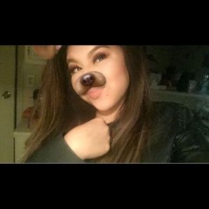 Meet your Posher, Selene